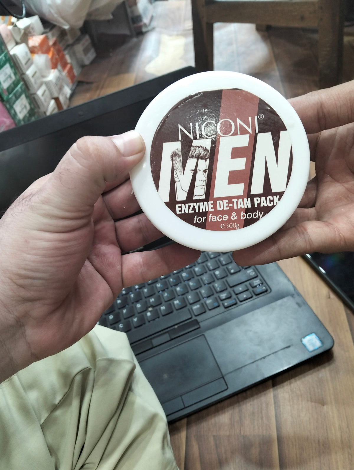 Niconi Men Enzyme De-Tan Pack for Face & Body