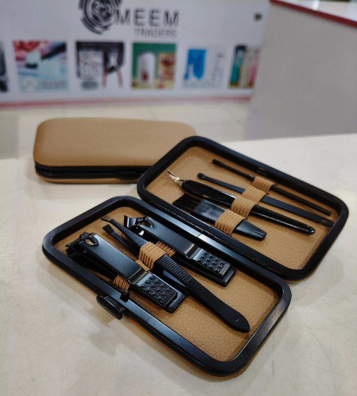 7 Pieces Manicure Pedicure Grooming Kit